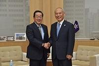 チン・シアットユーン 駐日シンガポール大使が、表敬のため都庁を訪問されました。