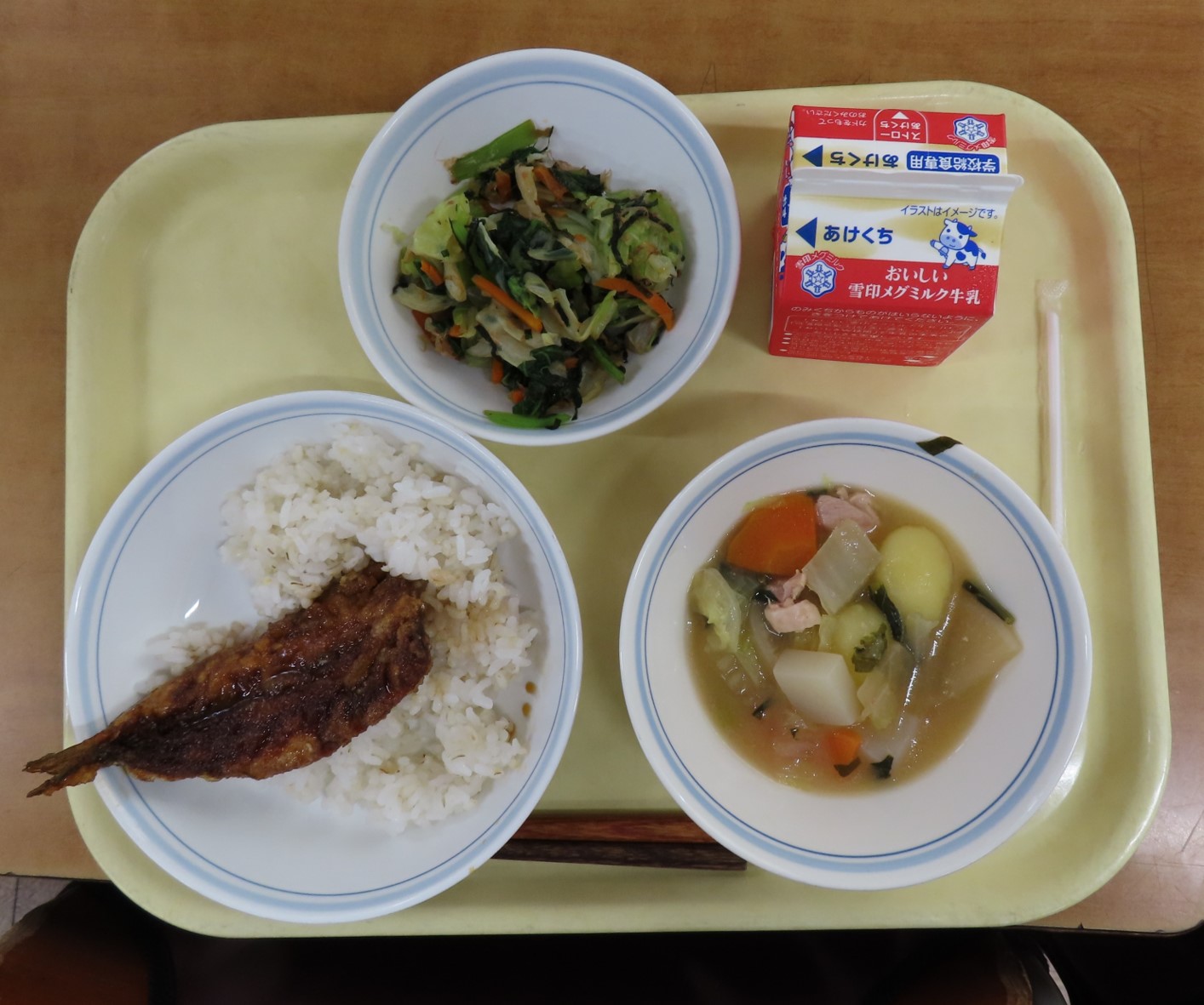 画像：カムカム給食